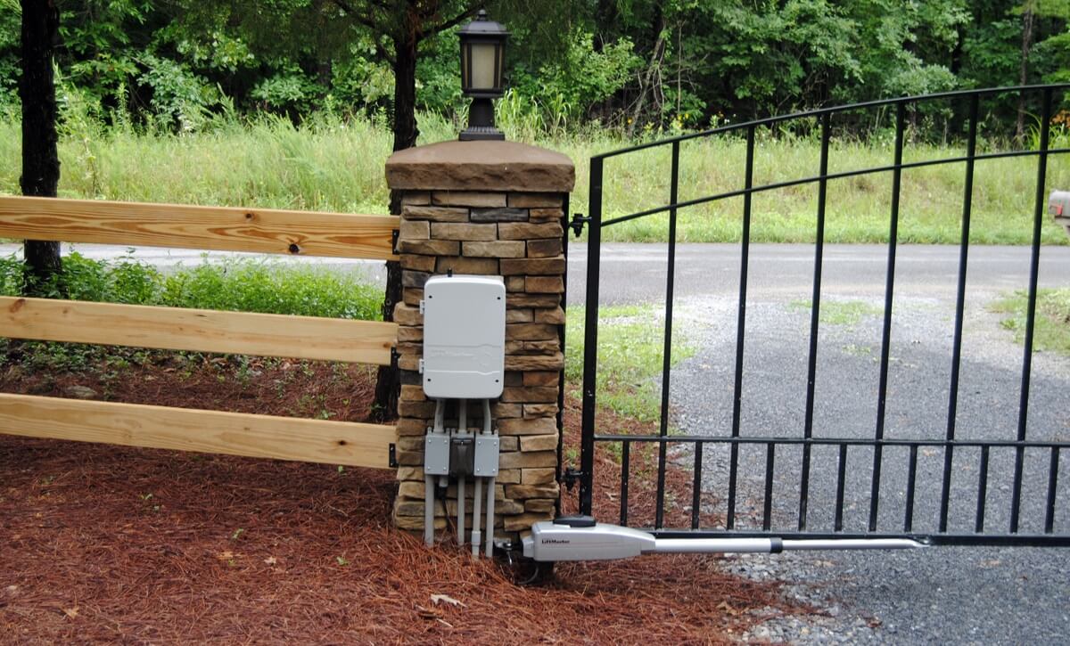 Move Efficiently and Quickly With LiftMaster Remote Gate Opener | All Security Equipment