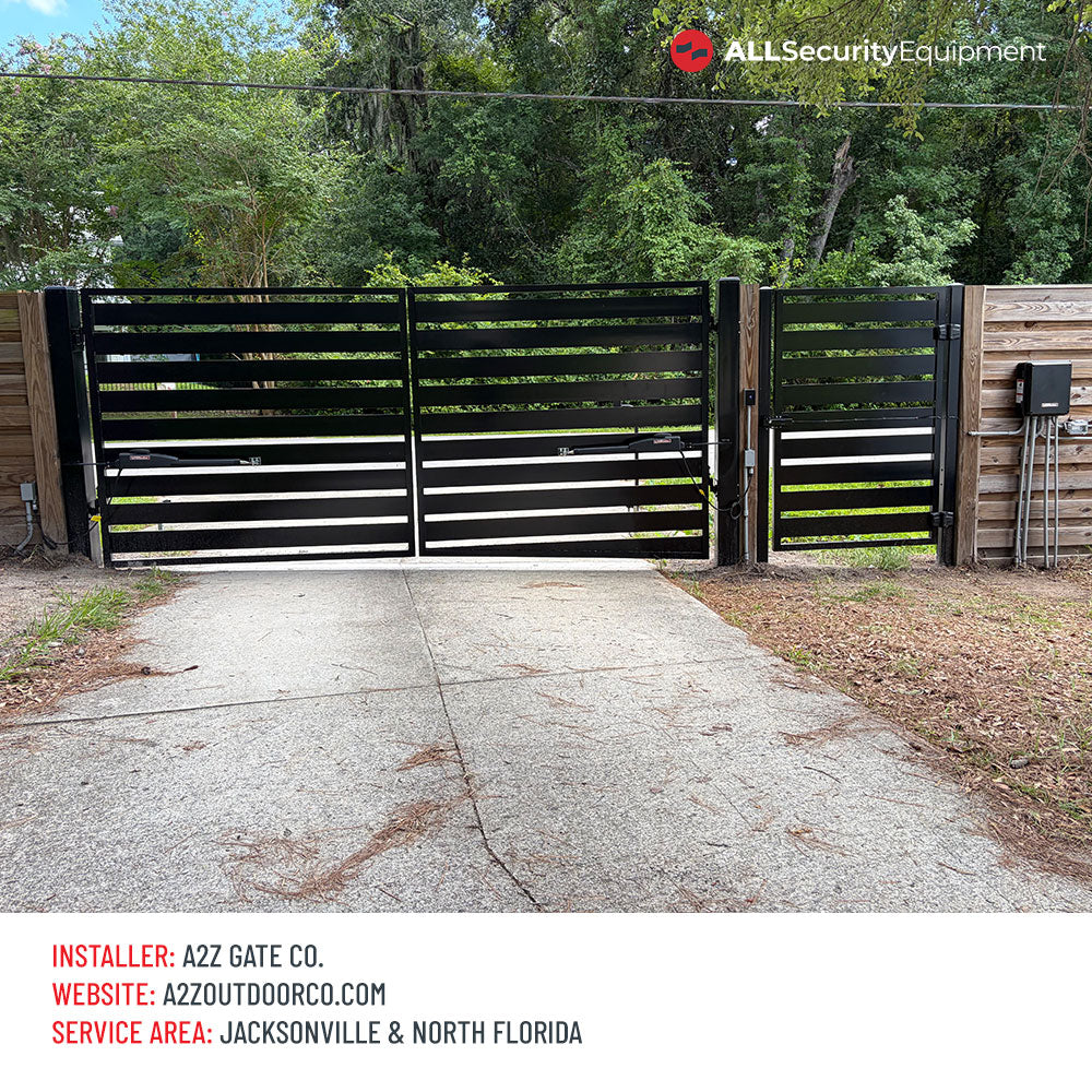 LiftMaster LA400PKGUL Dual Swing Gate Opener