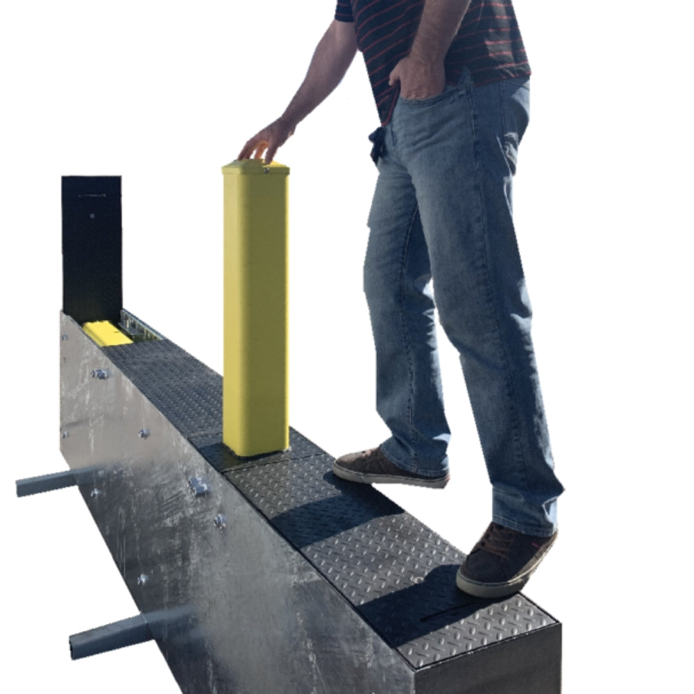 K12 Defense Minuteman - Manually Retractable Bollards