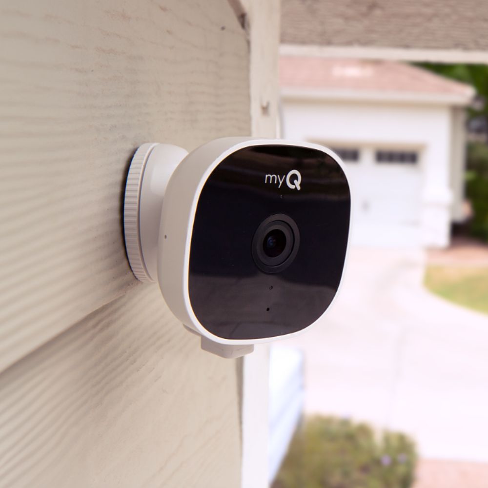 LiftMaster MYQ Smart Outdoor Wired Cam MYQ-C43AXXW