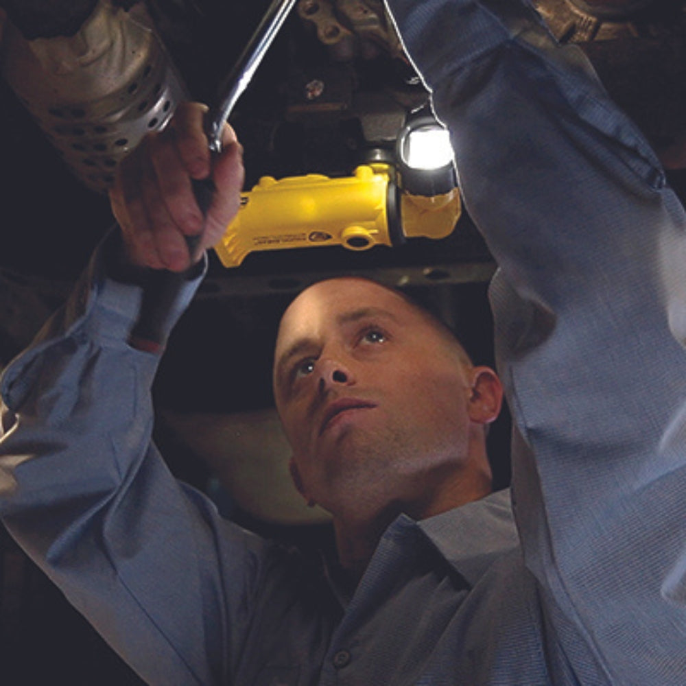 Streamlight Knucklehead® Light 230V with Steady Charger (Yellow) | All Security Equipment