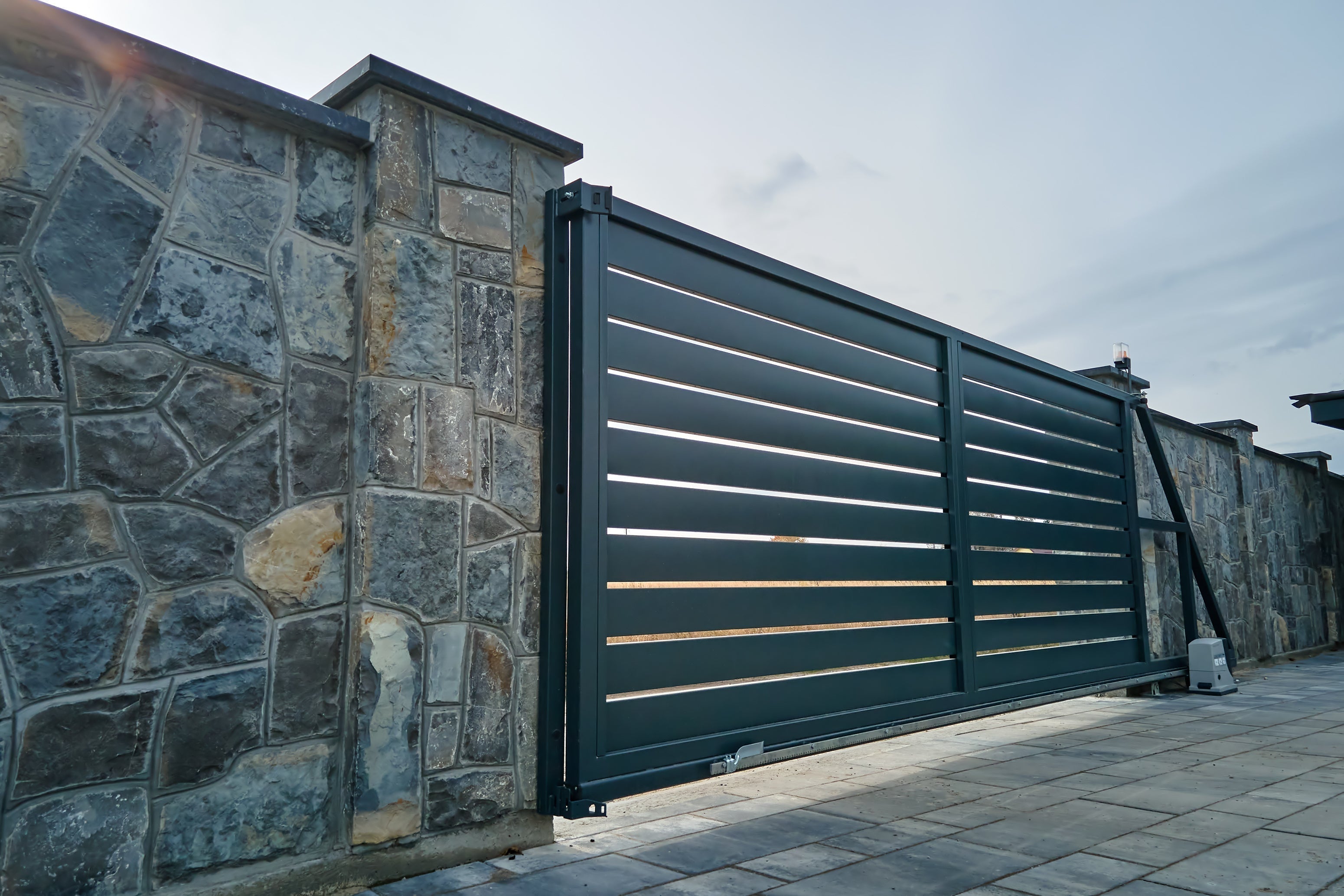 Slide Gate vs Swing Gate: Which Is Better? | All Security Equipment