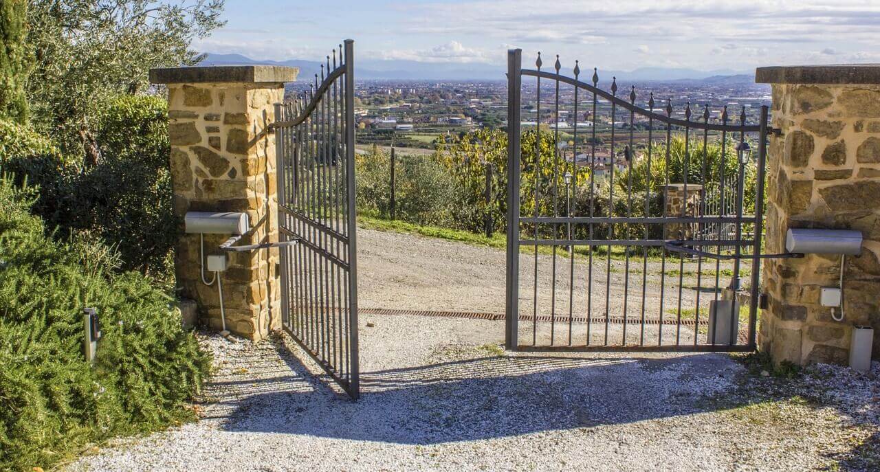 Five Advantages of Having Automated Gates for Your Driveway | All Security Equipment