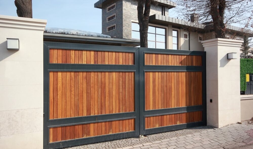 Choosing The Right Sliding Gate Kit For A Wooden Fence | All Security Equipment