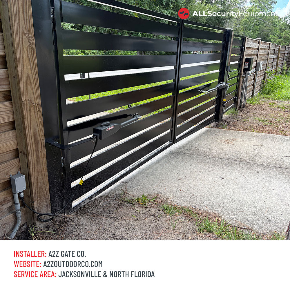 LiftMaster LA400PKGUL Dual Swing Gate Opener