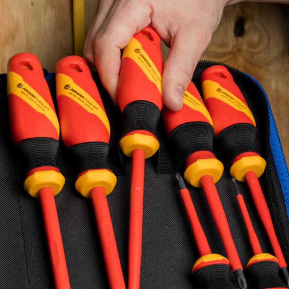 Jonard Tools 7-Piece Insulated Screwdriver Kit TK-70INS