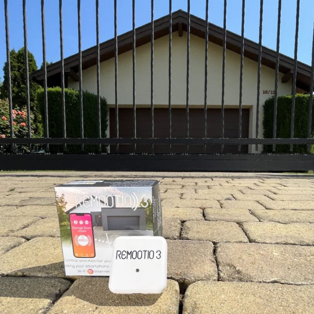 Remootio RMT3 3 - Bluetooth and WiFi Smart Opener