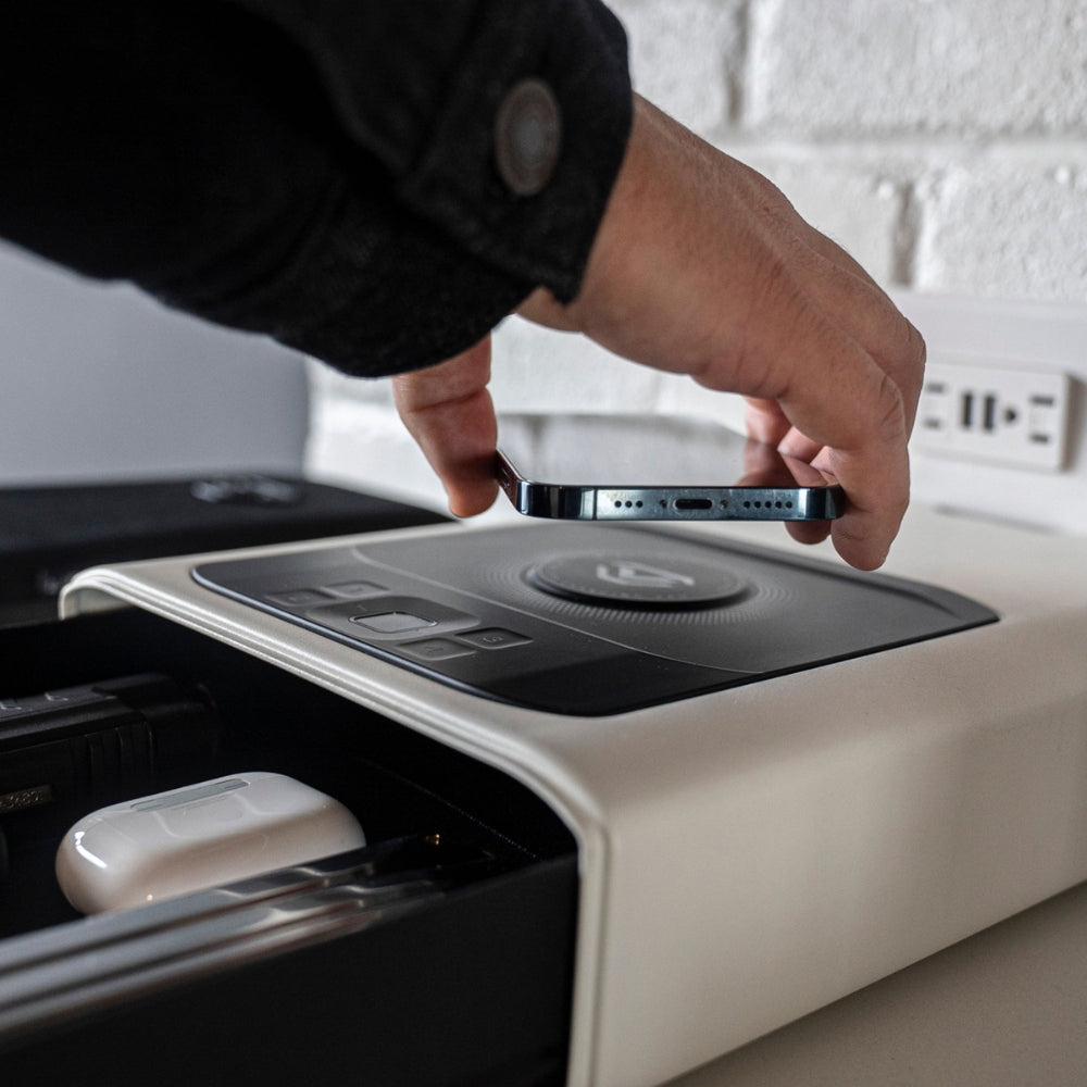 Vaultek DS2i Smart Station ViSN Biometric Safe in Alpine White | All Security Equipment